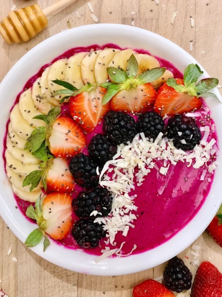 Easy Vibrant Pitaya Smoothie Bowl Recipe | Thick, Colorful & Packed with Fruit