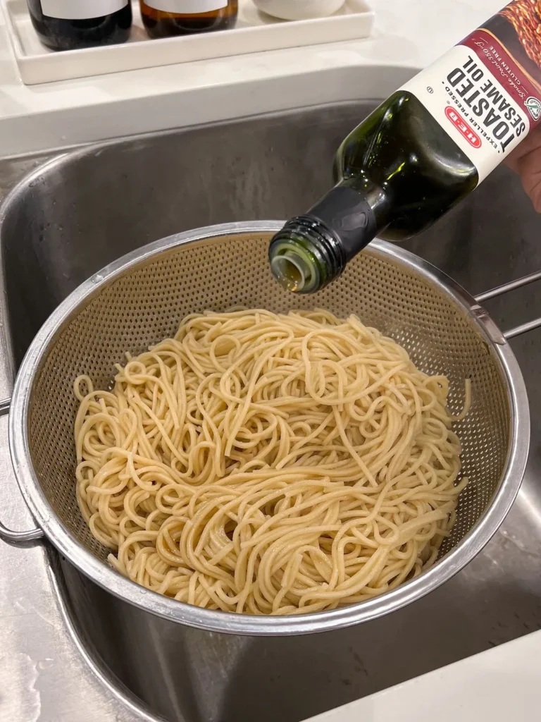 How to Make Chicken Lo Mein
