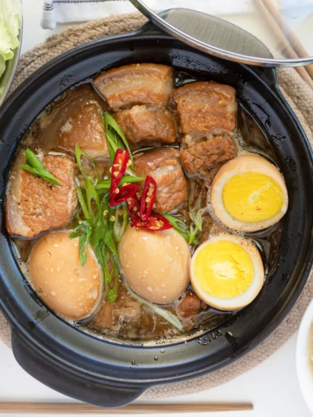 Thịt Kho Trứng (Vietnamese Braised Pork Belly with Eggs)
