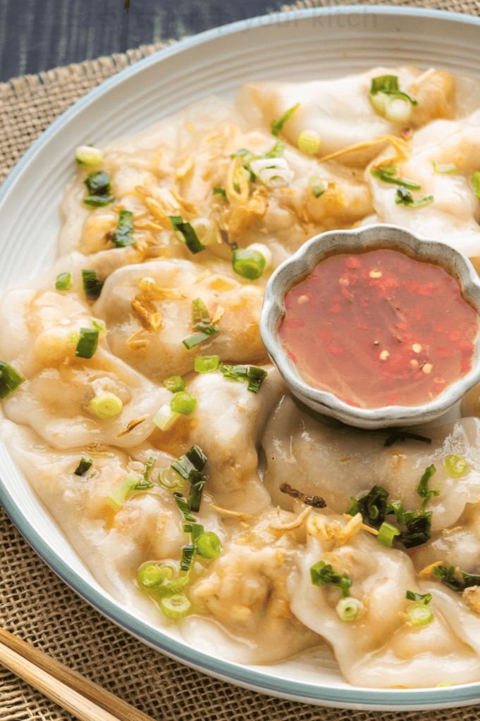 Bánh Bột Lọc (Vietnamese Steamed Tapioca Dumplings)