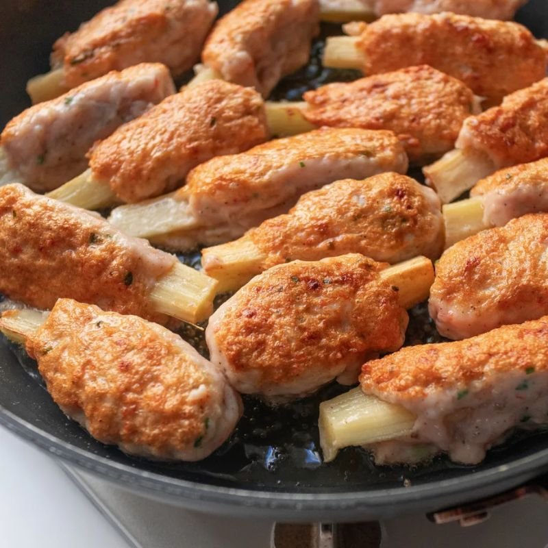How to Eat Chao Tom?