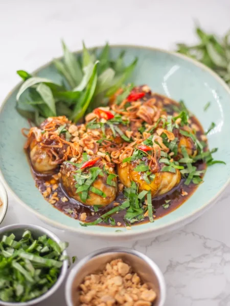 7 Delicious Ways to Enjoy Vietnamese Fertilized Duck Eggs in Tamarind Sauce