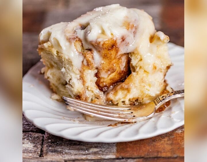 Copy Cat Cinnabon Recipe Delicious Cinnamon Rolls At Home