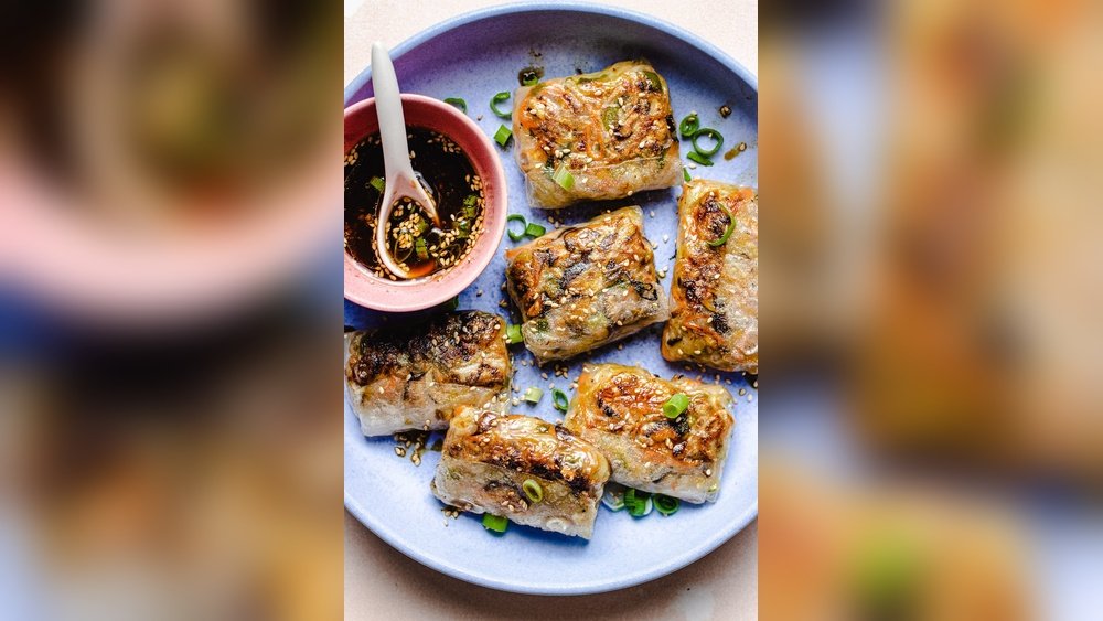 Crispy Rice Paper Dumplings