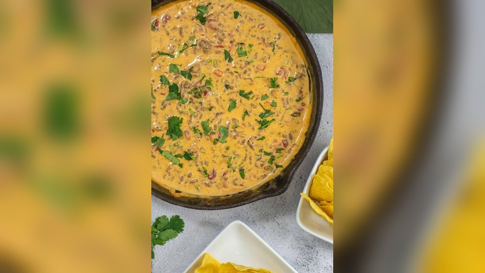 Easy Beef Queso Dip With Rotel