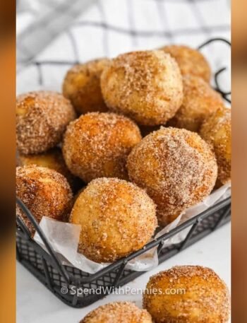 3 Ingredient Mini Cinnamon Donut Holes