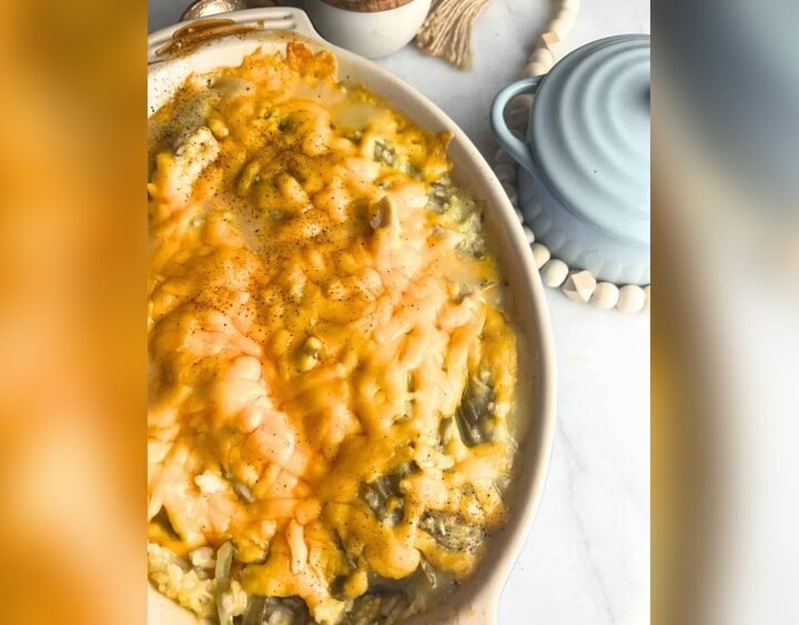 Cheesy Green Rice Pot