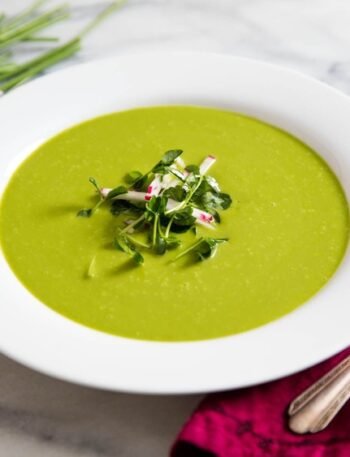 Cold Green Leaf Salad Mix: