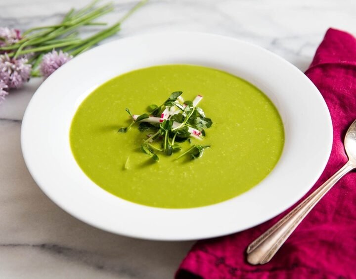 Cold Green Leaf Salad Mix: