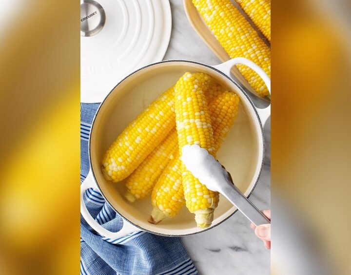 Easy Boiled Corn On The Cob