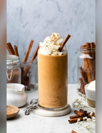 Healthy Pumpkin Pie Smoothie