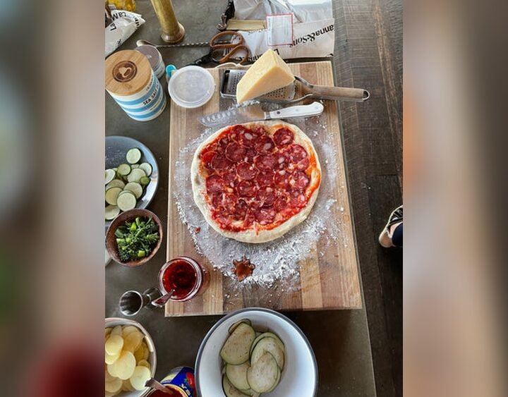 How To Avoid Your Pizza Base From Sticking