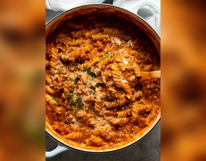 One Pot Pasta With Creamy Tomato Sauce