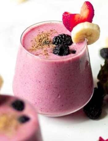 Strawberry Blackberry Banana Smoothie
