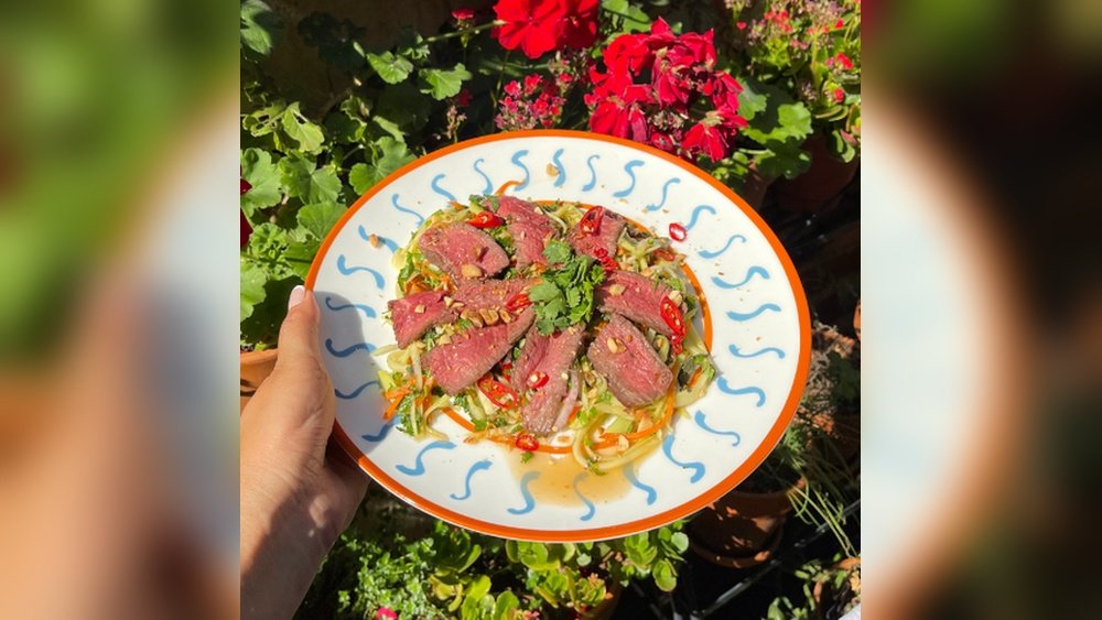 Vietnamese Style Beef Green Mango Salad