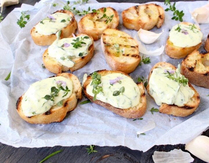 Whipped Goat Cheese Crostini