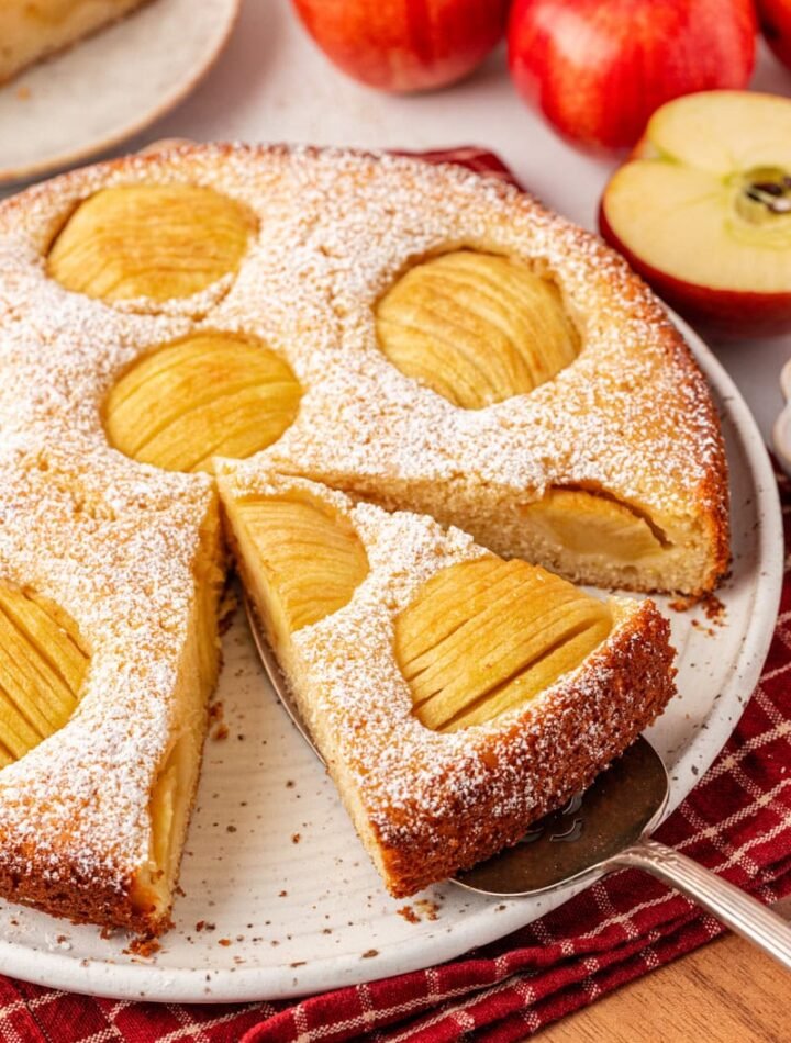 Easy German Apple Cake Recipe – Apfelkuchen