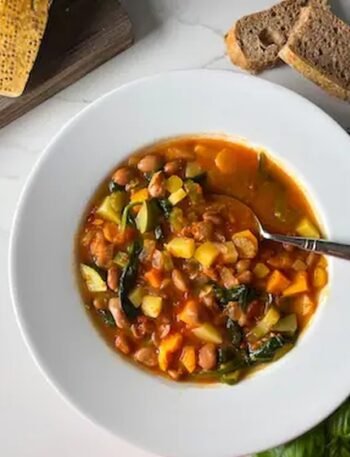 Classic Healthy Homemade Winter Minestrone Soup (Easy One-Pot Meal!)