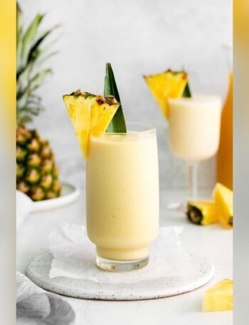 Easy Healthy Piña Colada Mocktail (Low Sugar + 3 Ingredients!) 🍍🥥
