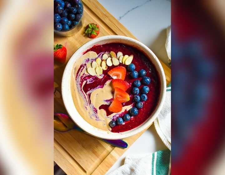 Healthy Peanut Butter And Jelly Smoothie Bowl