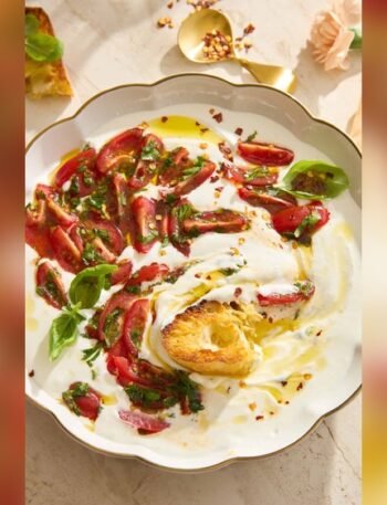 Easy Whipped Cottage Cheese And Tomatoes Bowl (10-Minute Recipe!)